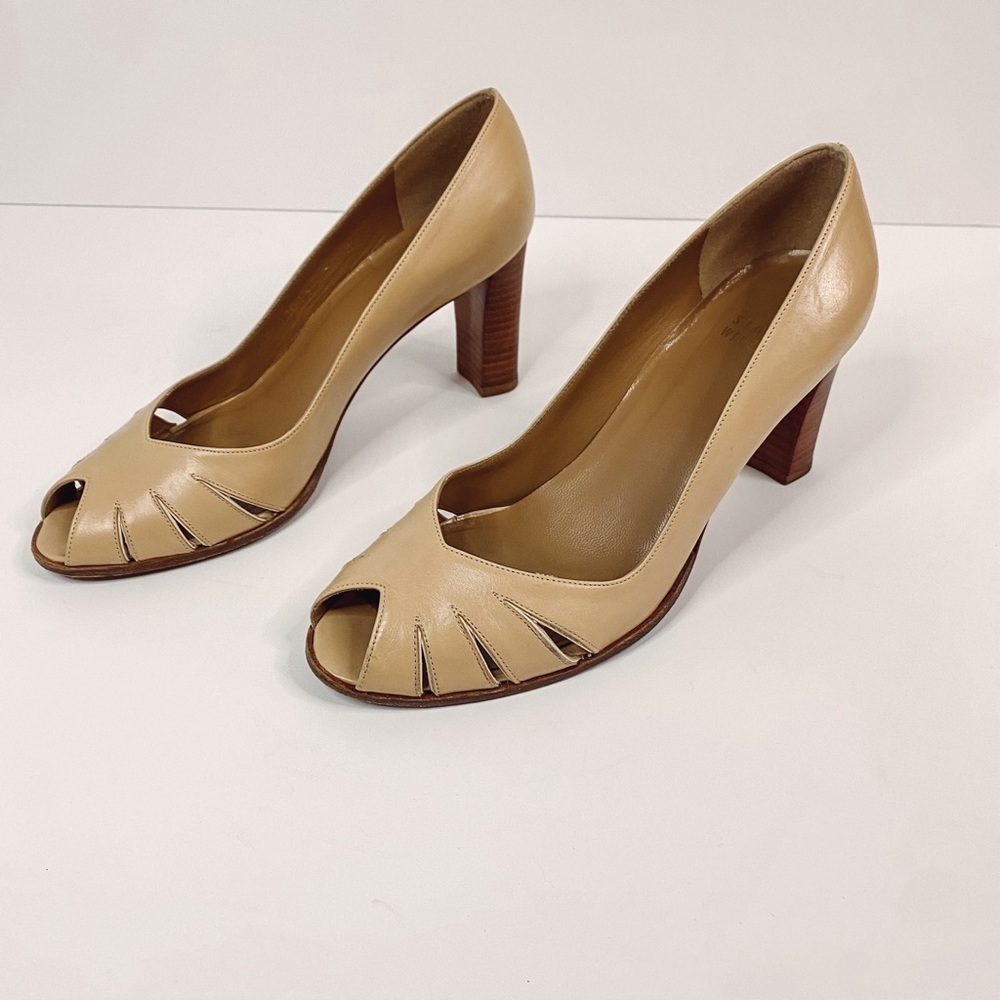 Stuart Weitzman Beige/ Tan Cut Out Peep Toe Heels